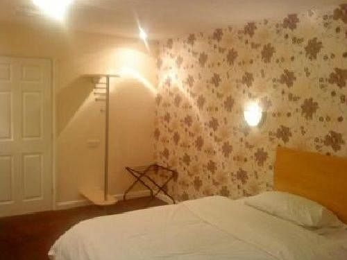 Отель Ashiana Newark-on-Trent  Экстерьер фото